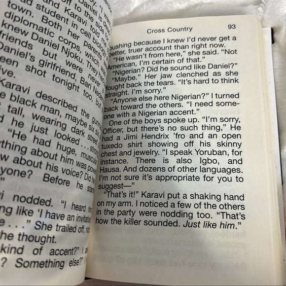 James Patterson‎ 'Cross Country' Hardcover Book - Picture 3 of 4